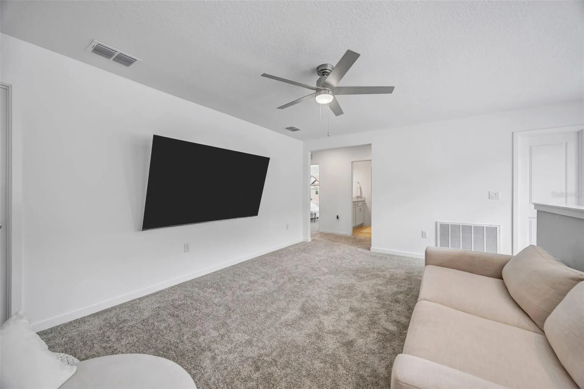 1095 Kistna Drive Zephyrhills FL 33540
