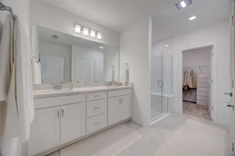 1095 Kistna Drive Zephyrhills FL 33540