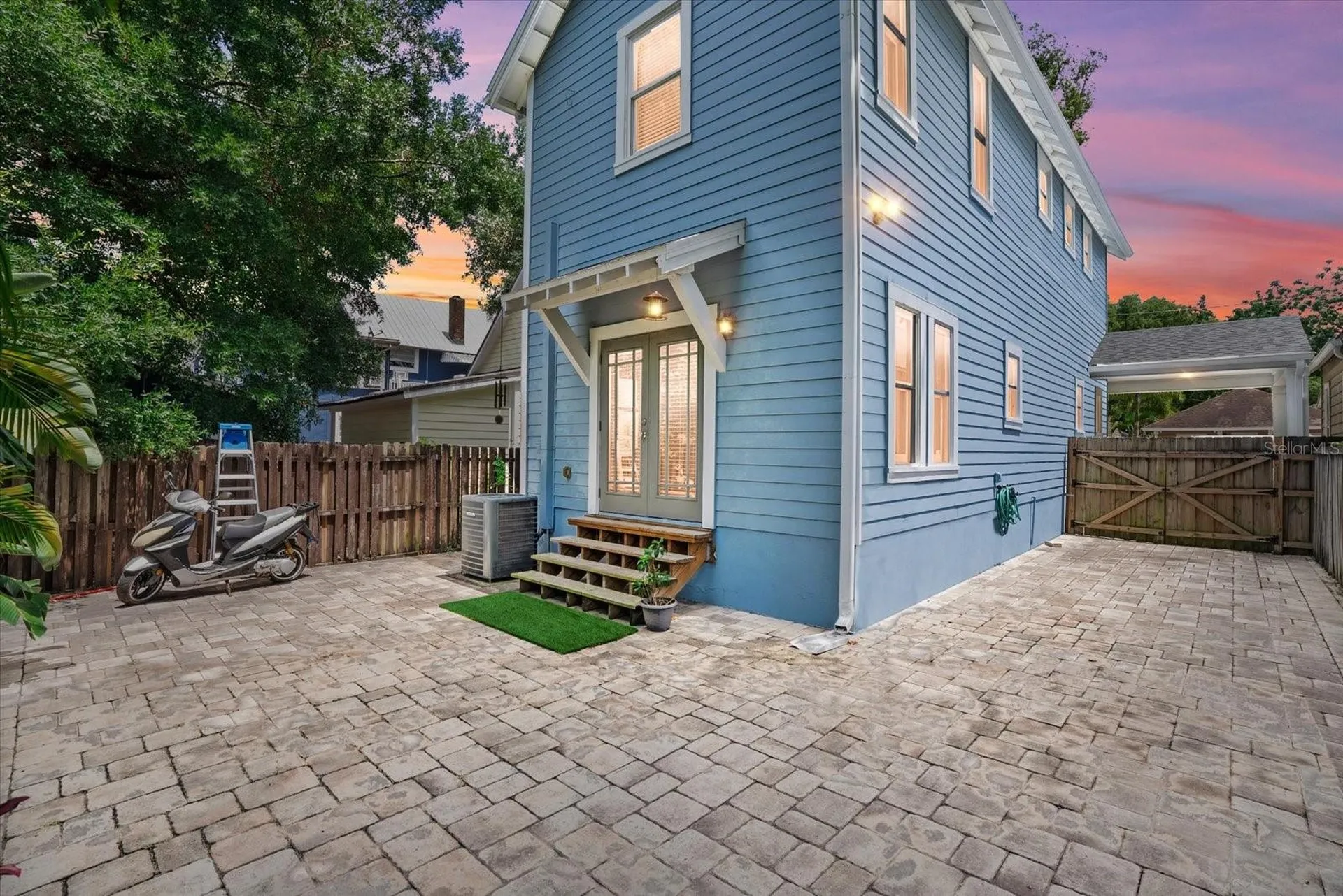 412 E Amelia Avenue Tampa FL 33602