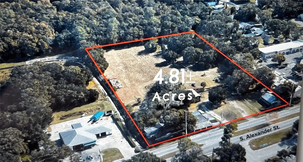 1510 S Alexander Street Plant City FL 33563