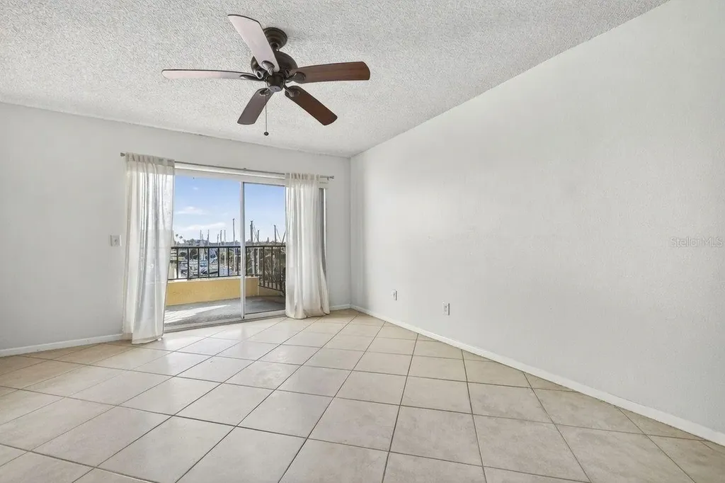 1750 Harbor Place S South Pasadena FL 33707