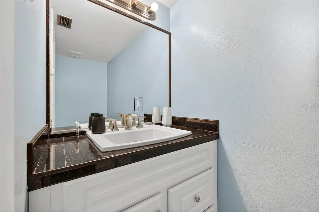 1750 Harbor Place S South Pasadena FL 33707