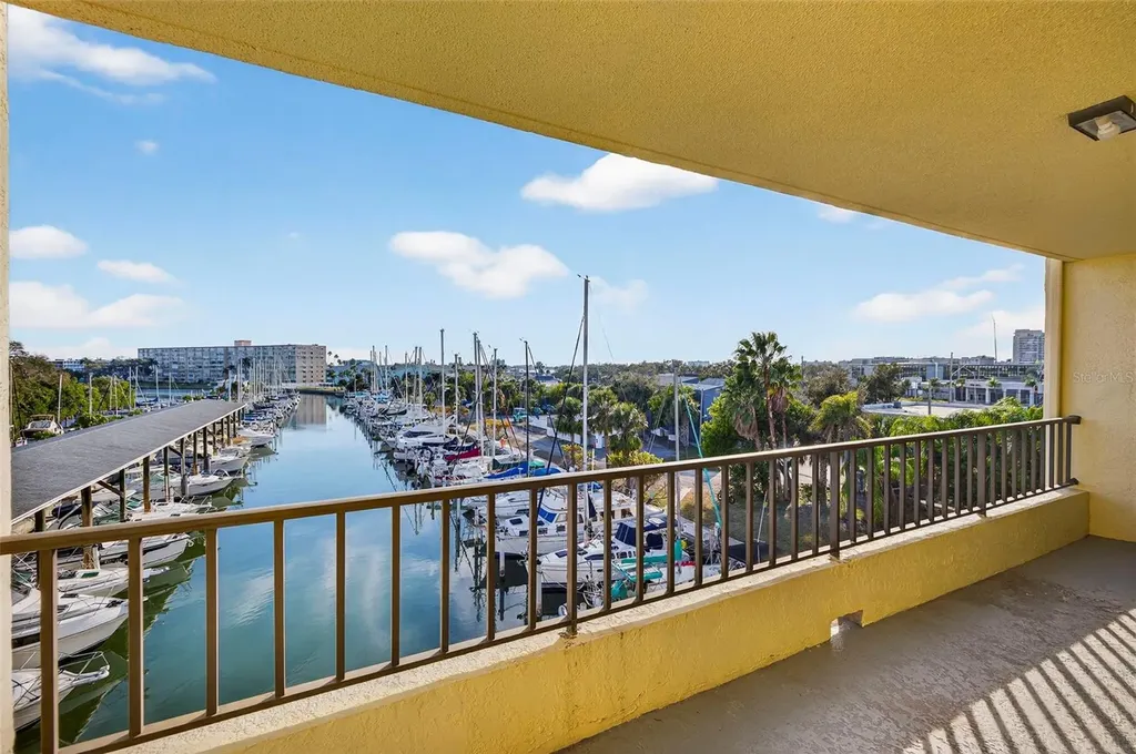 1750 Harbor Place S South Pasadena FL 33707