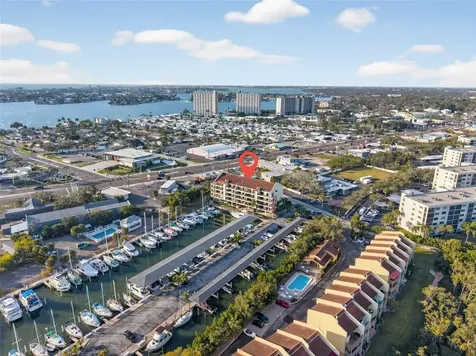 1750 Harbor Place S South Pasadena FL 33707