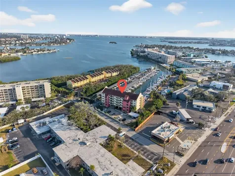 1750 Harbor Place S South Pasadena FL 33707