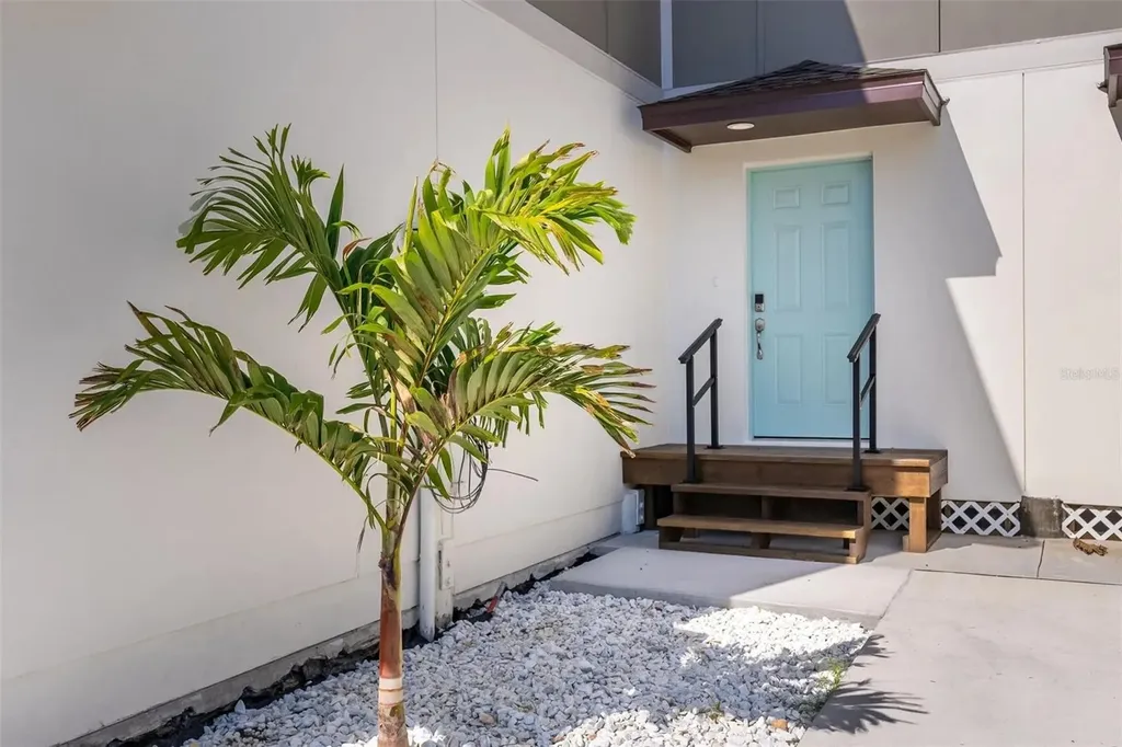 3301 Whitney Road Clearwater FL 33760