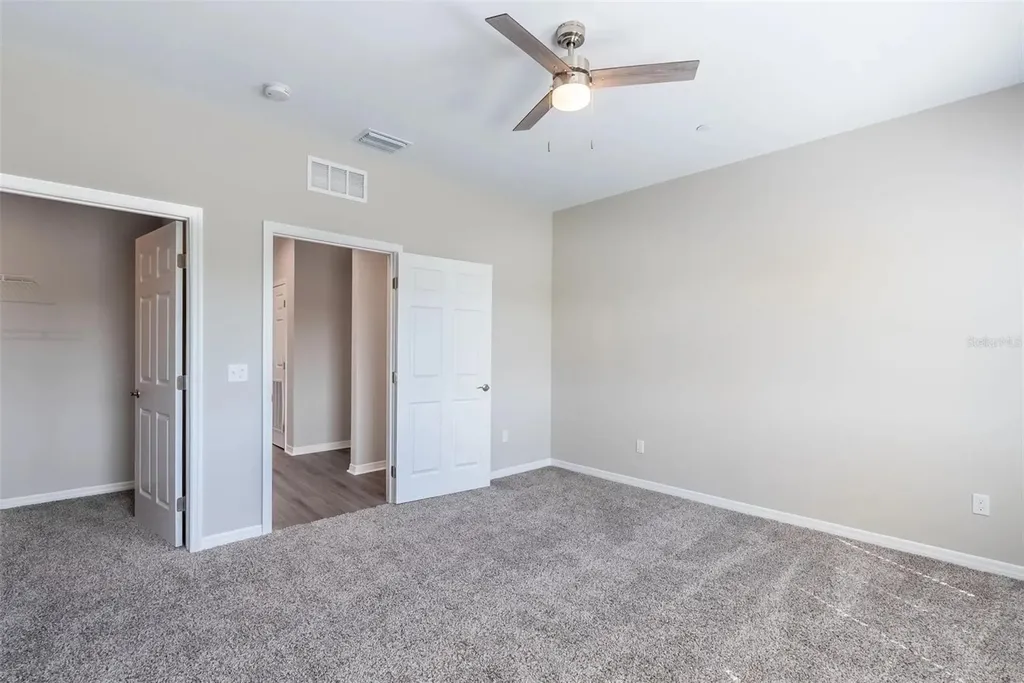 3301 Whitney Road Clearwater FL 33760