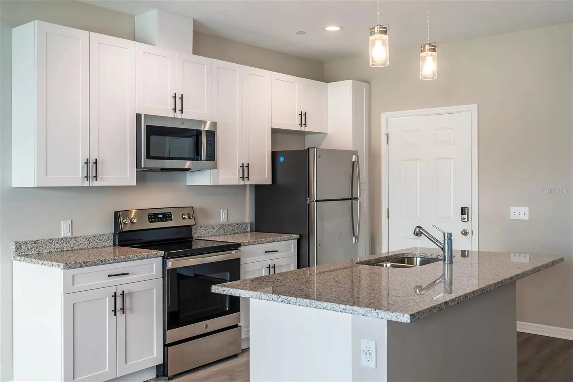 3301 Whitney Road Clearwater FL 33760