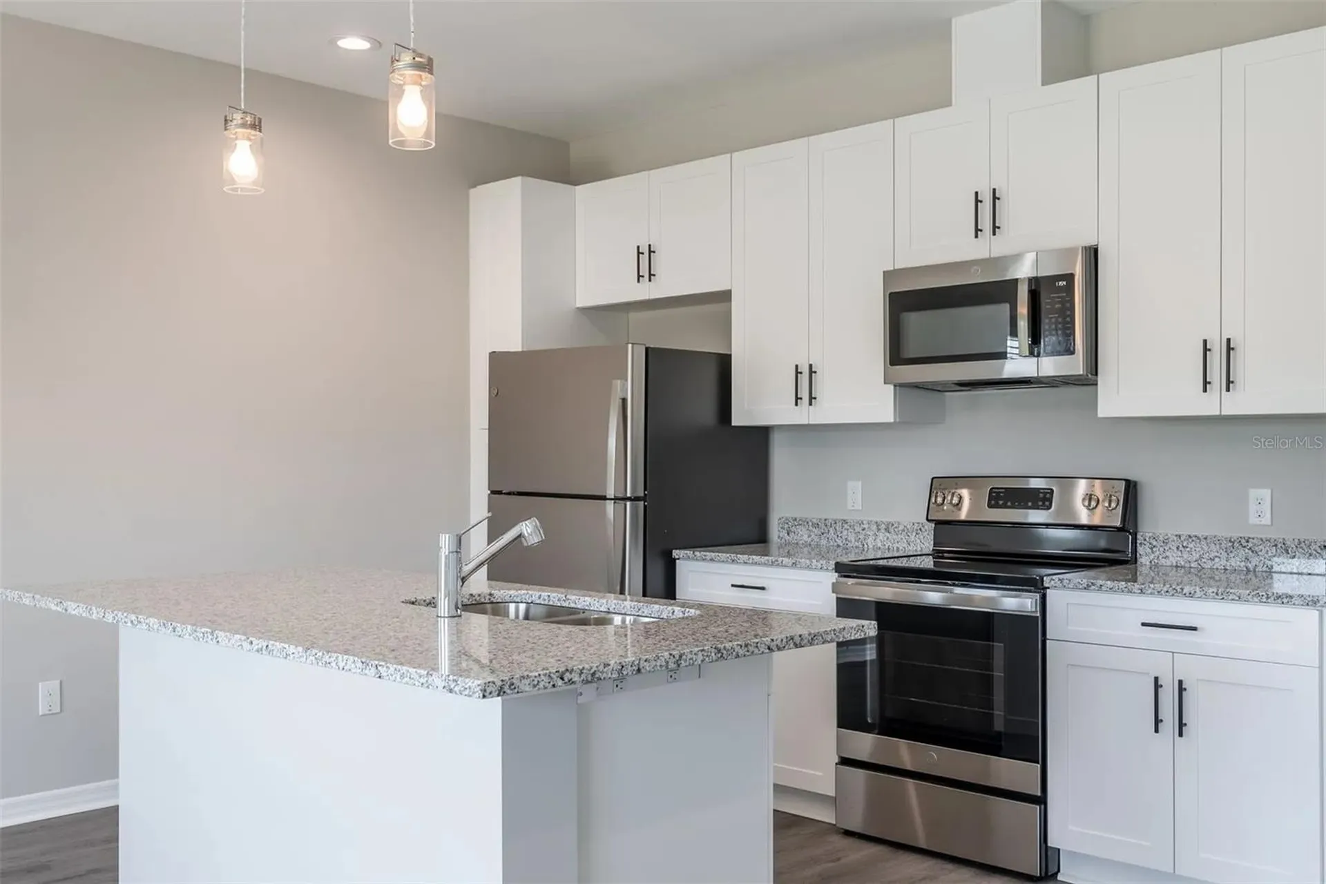 3301 Whitney Road Clearwater FL 33760