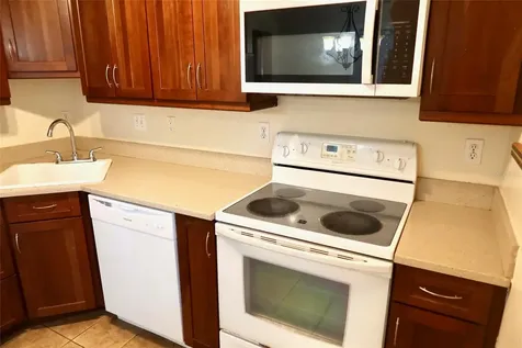 2704 NW 1st Avenue Gainesville FL 32607
