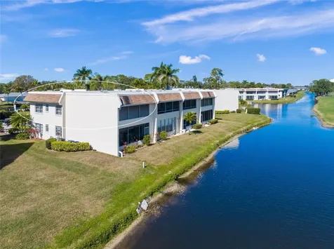 7193 W Country Club Drive N Sarasota FL 34243