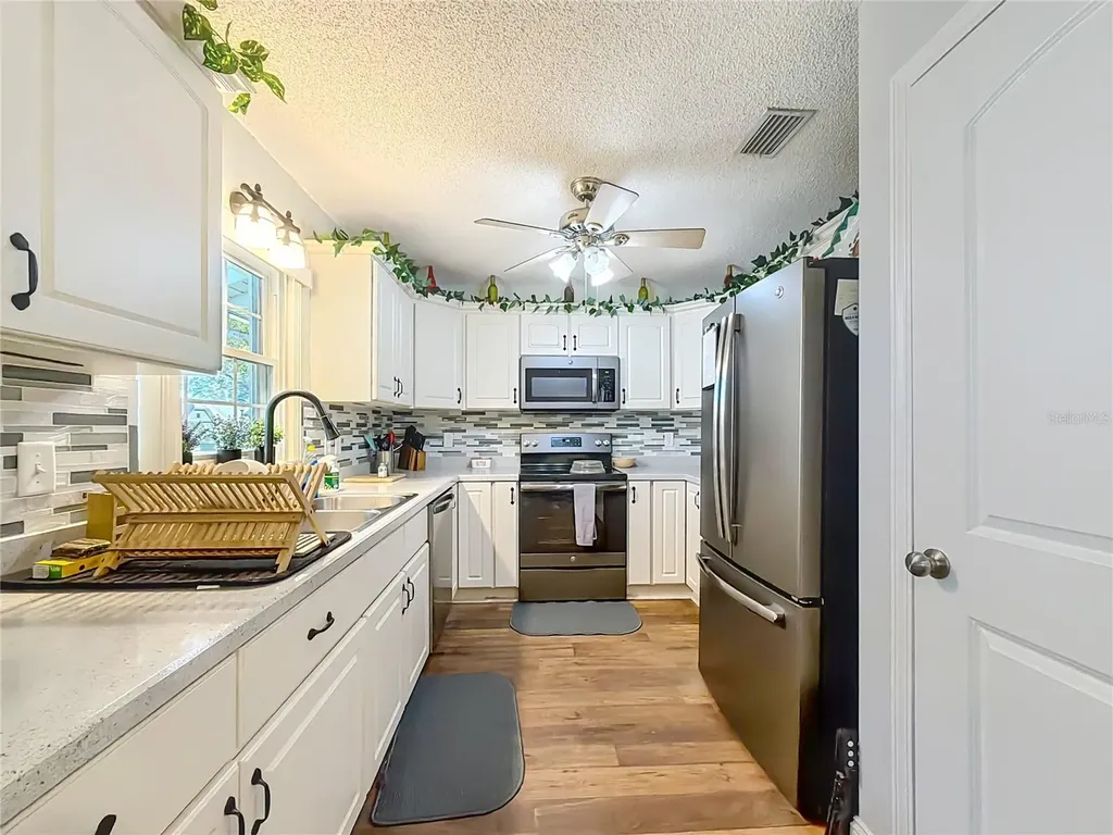 9330 SW 84th Terrace Ocala FL 34481