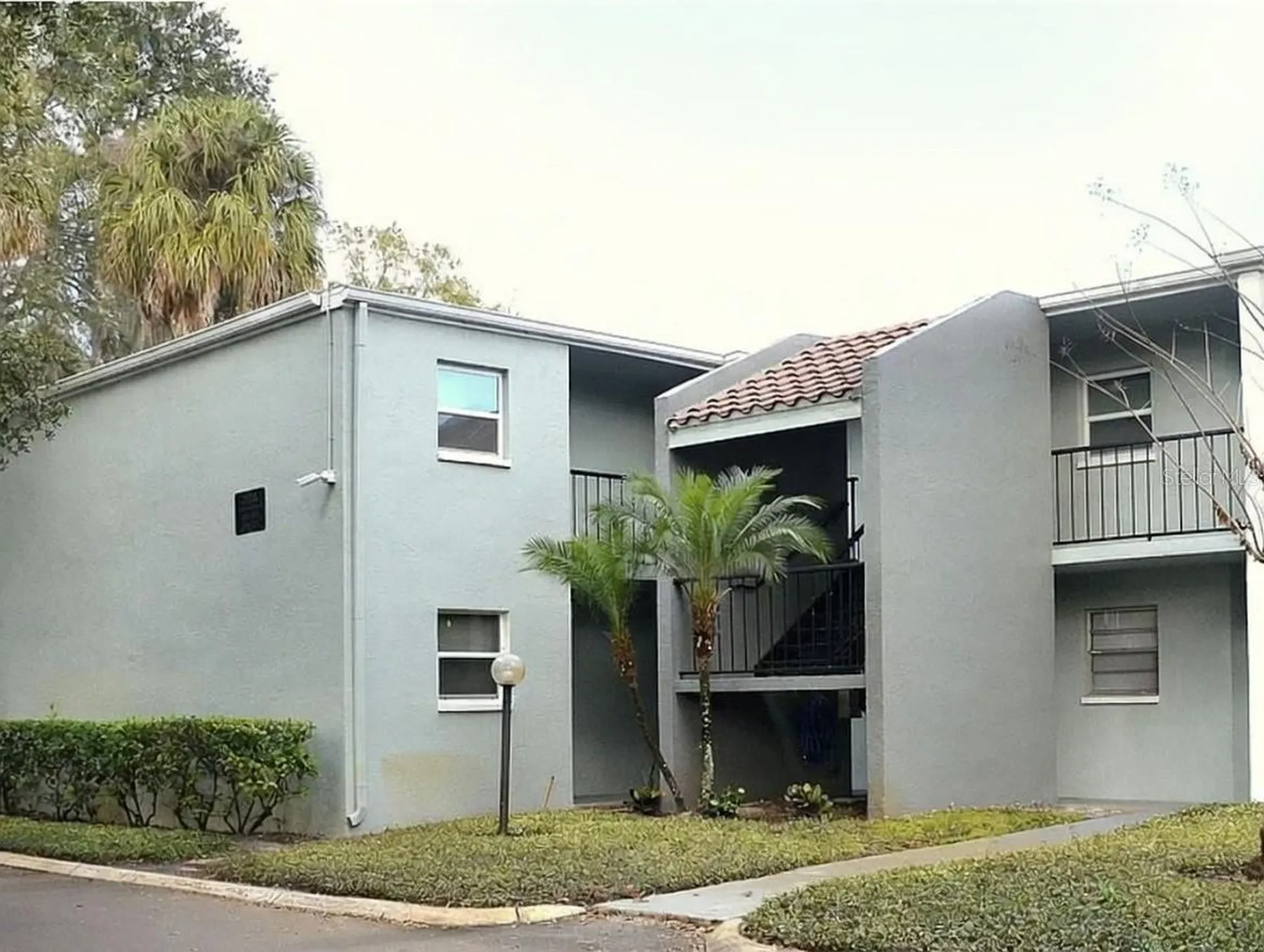 2814 Somerset Park Drive Tampa FL 33613