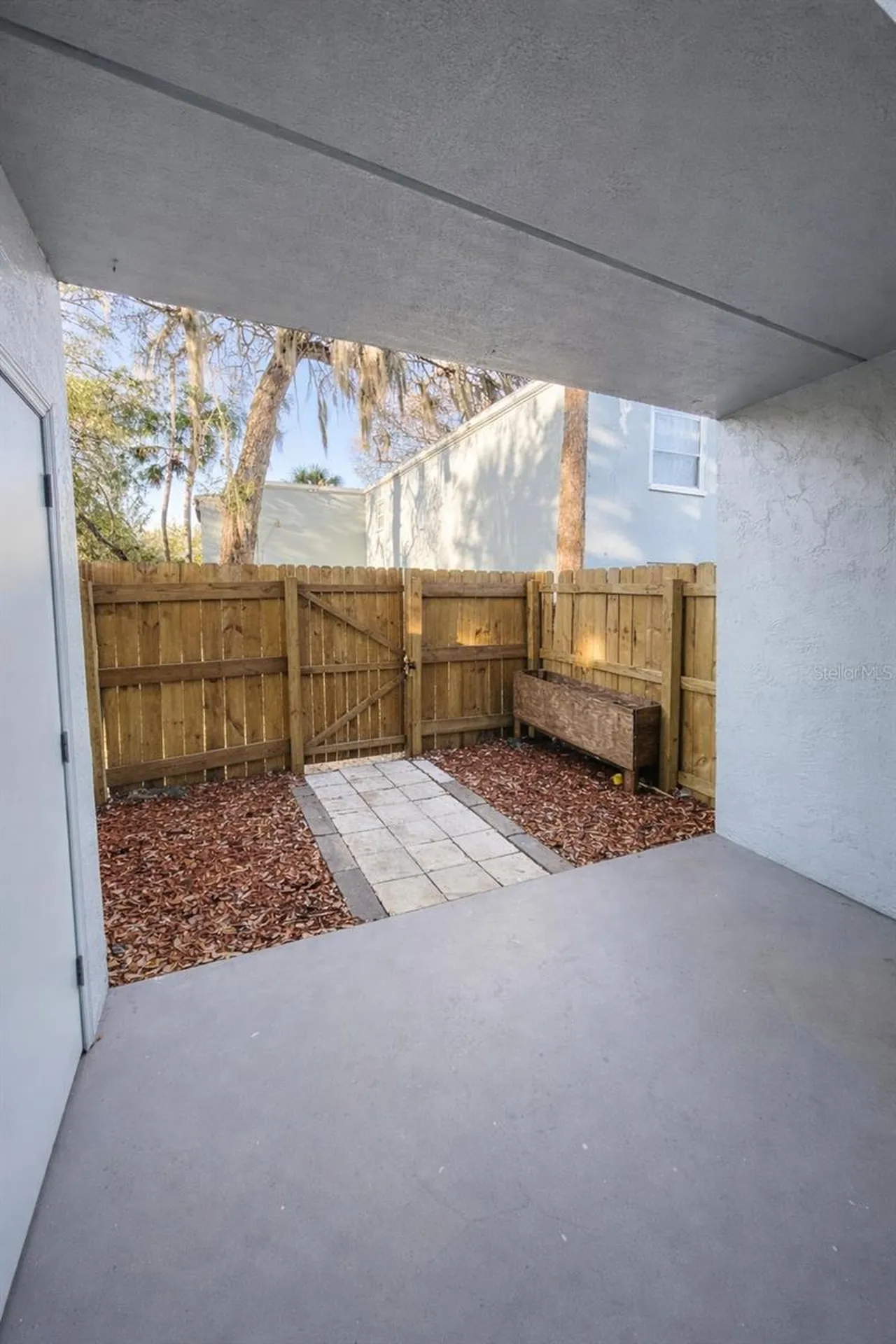 2814 Somerset Park Drive Tampa FL 33613