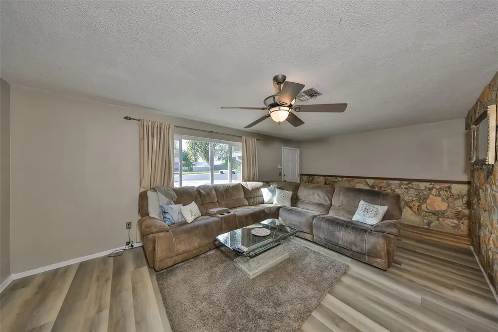 12341 79th Place Seminole FL 33772