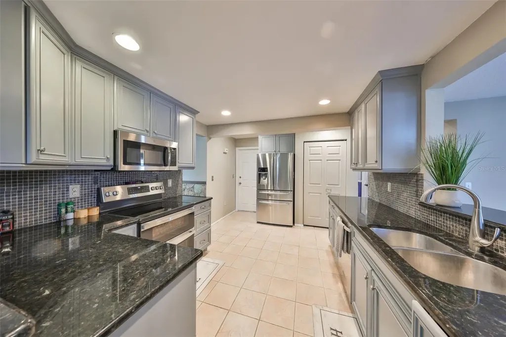12341 79th Place Seminole FL 33772