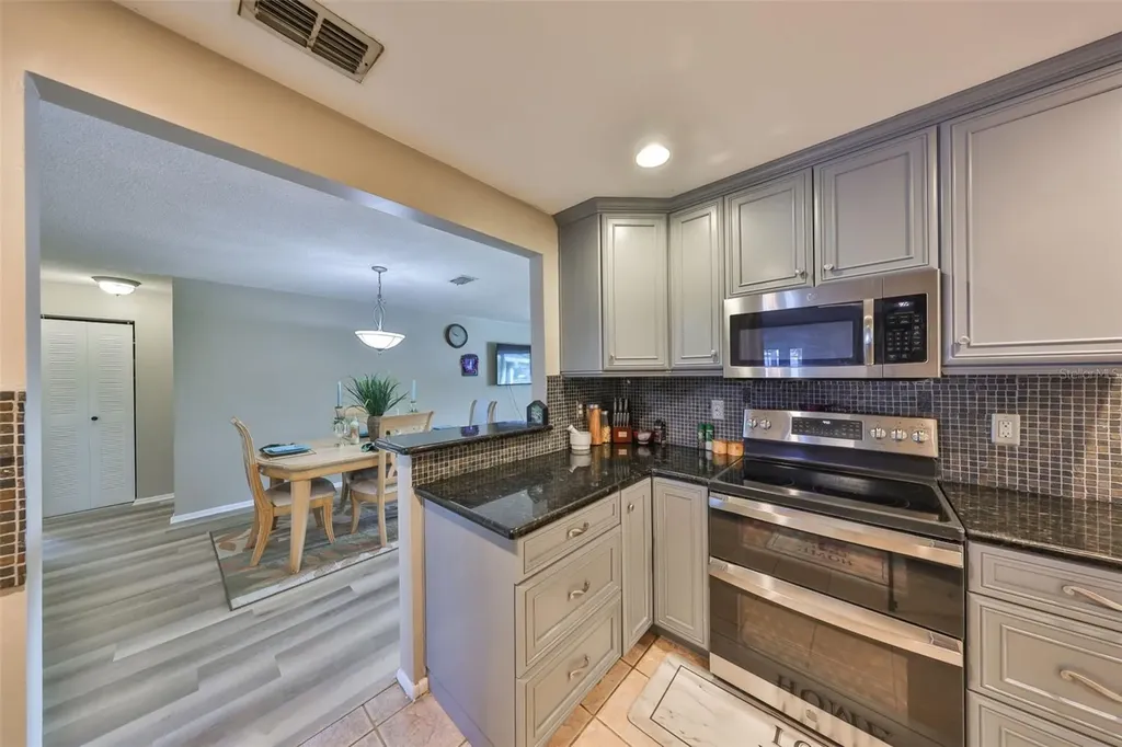 12341 79th Place Seminole FL 33772