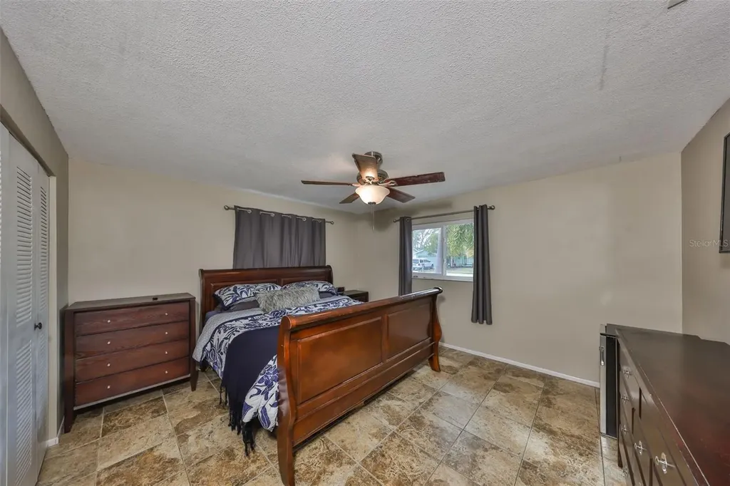 12341 79th Place Seminole FL 33772
