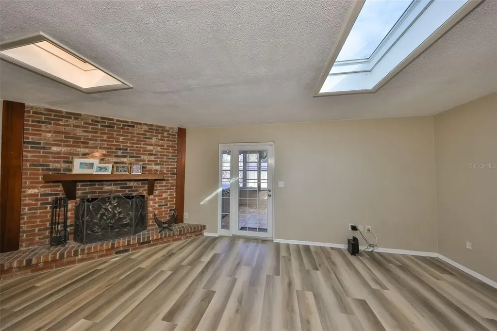 12341 79th Place Seminole FL 33772