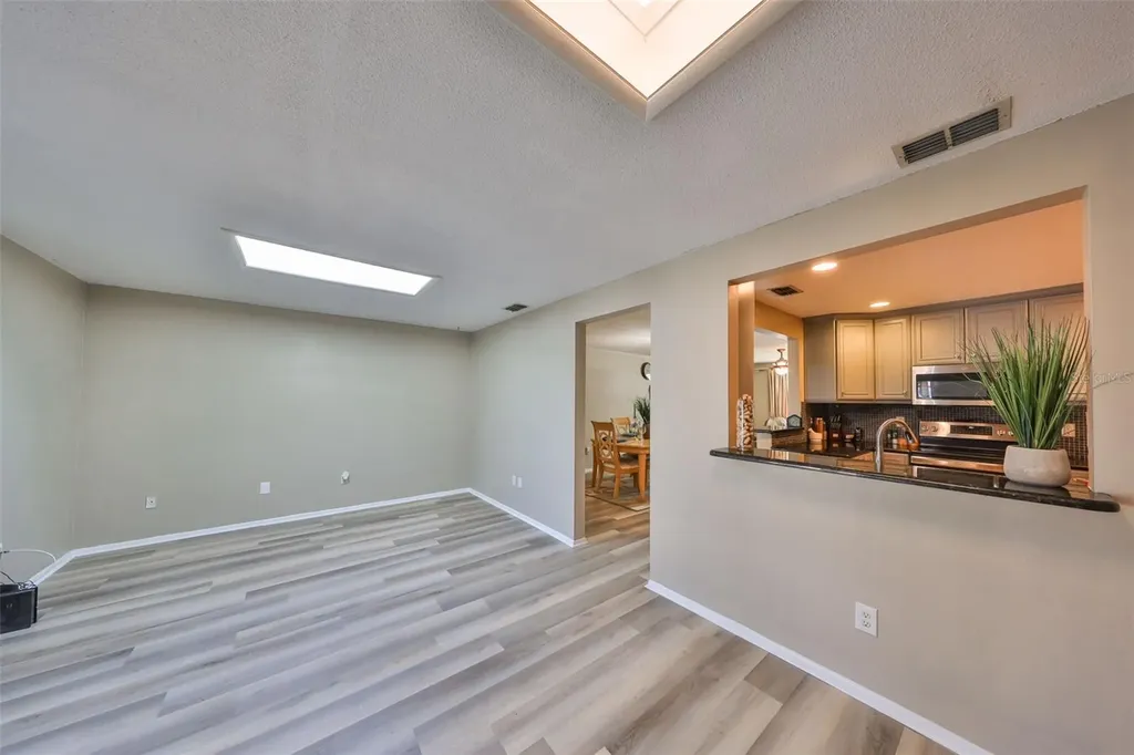 12341 79th Place Seminole FL 33772