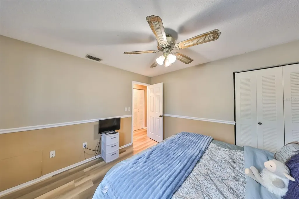 12341 79th Place Seminole FL 33772