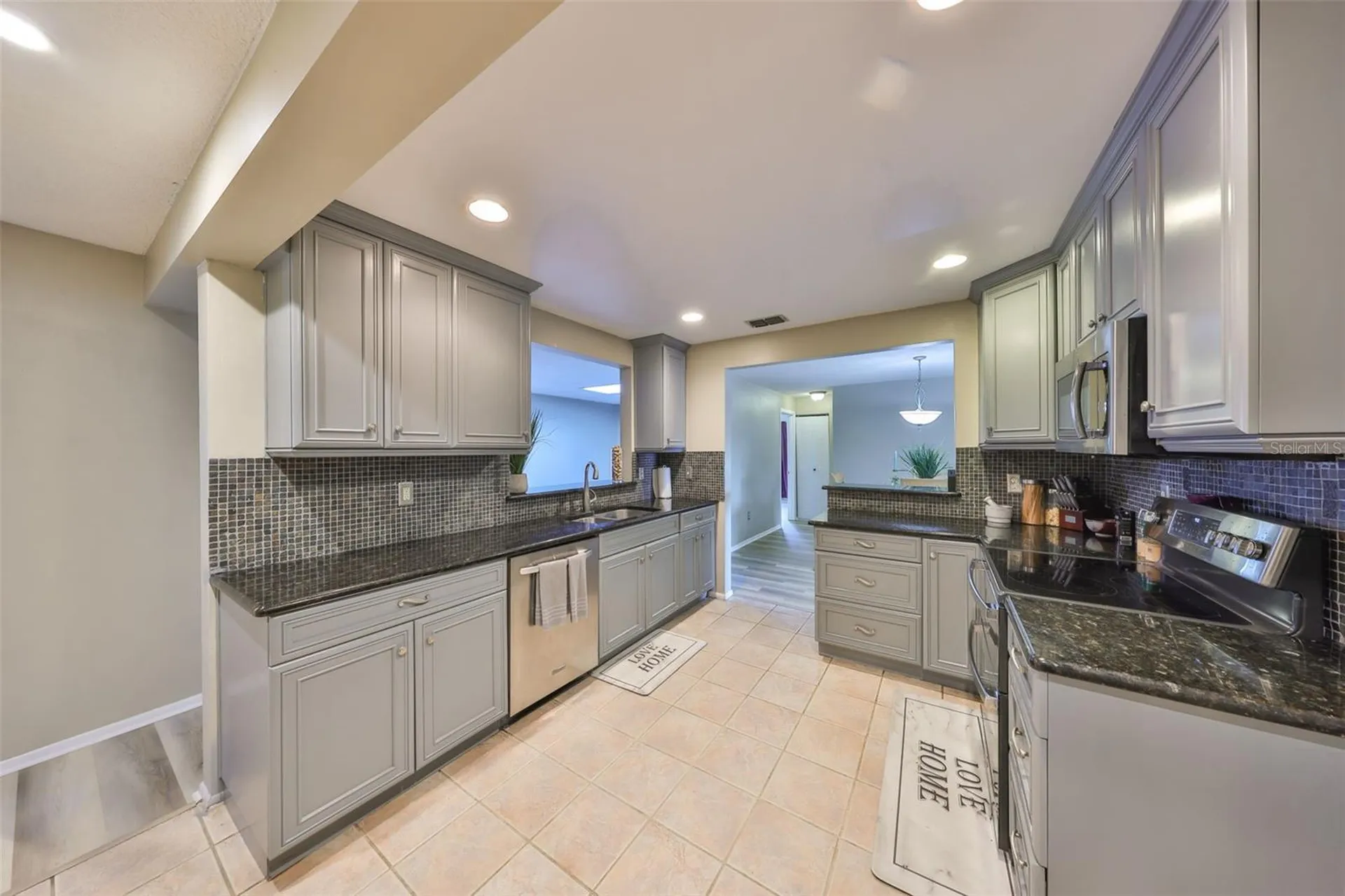 12341 79th Place Seminole FL 33772