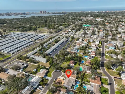 12341 79th Place Seminole FL 33772