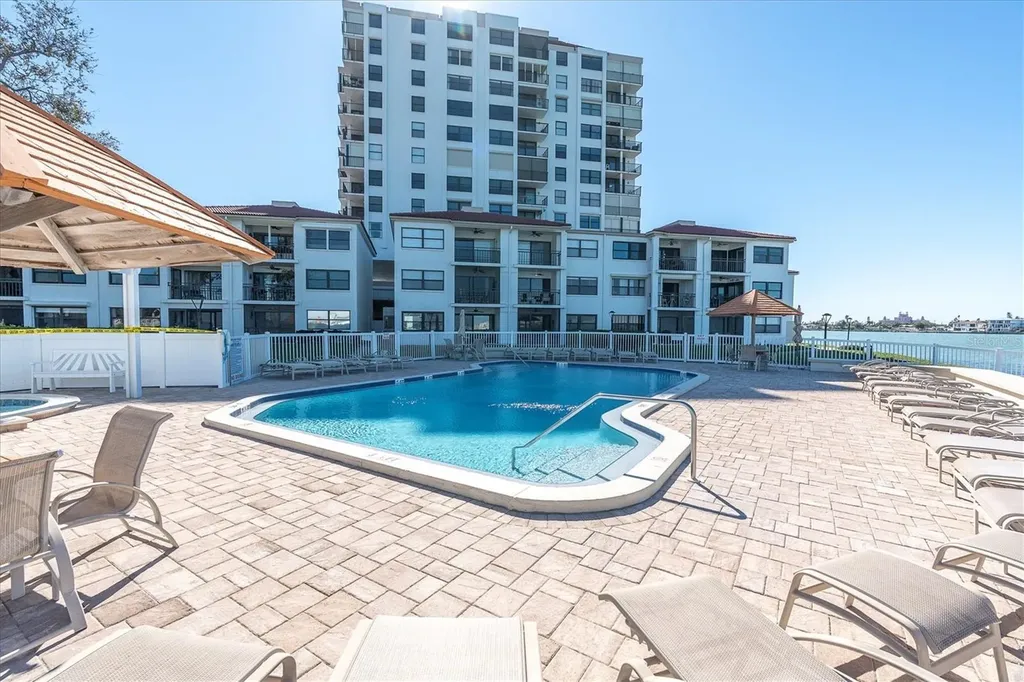 6265 Sun Boulevard St Petersburg FL 33715