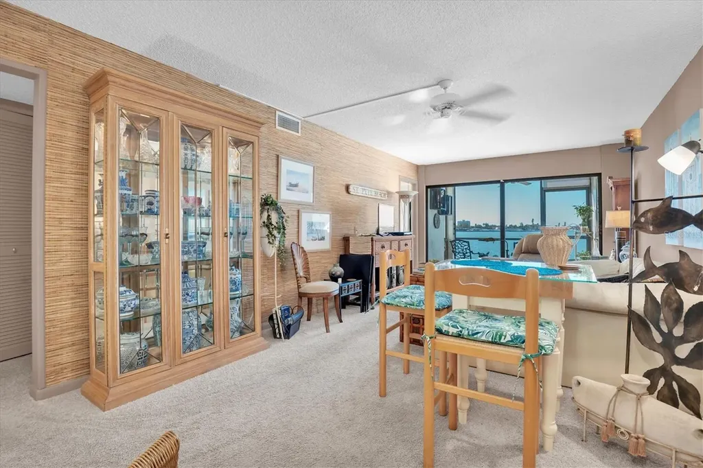 6265 Sun Boulevard St Petersburg FL 33715
