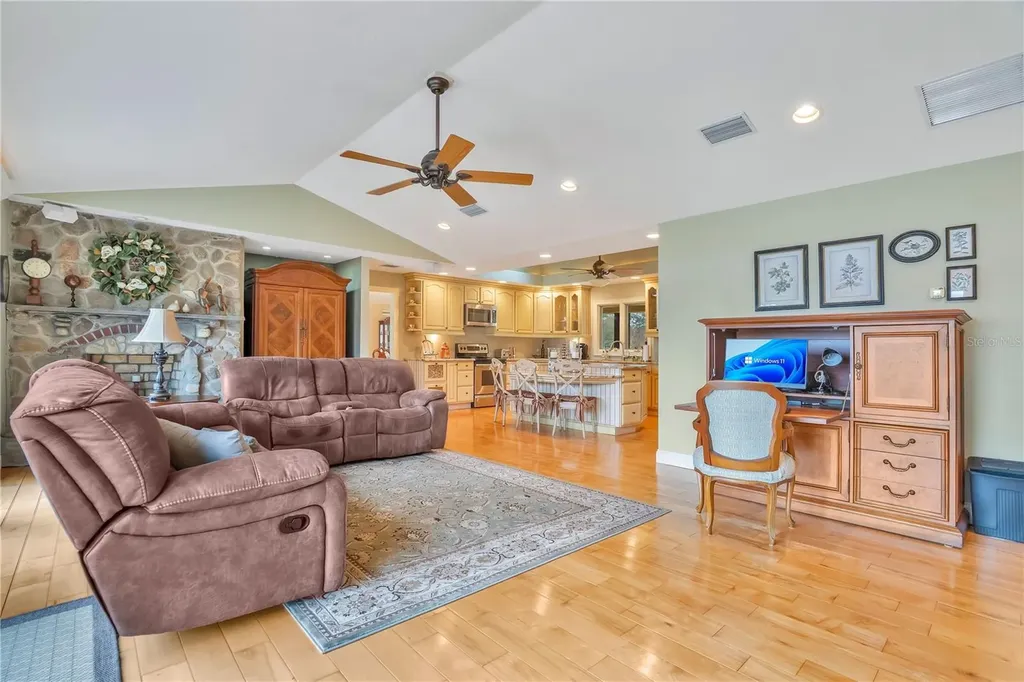 11450 Fangorn Road Orlando FL 32825