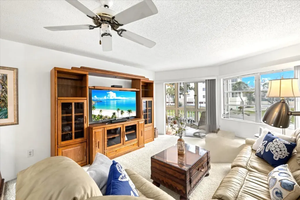 1300 N Portofino Drive Sarasota FL 34242