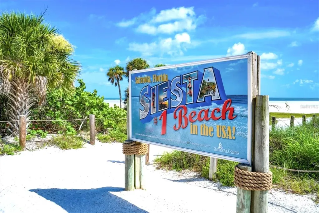 1300 N Portofino Drive Sarasota FL 34242
