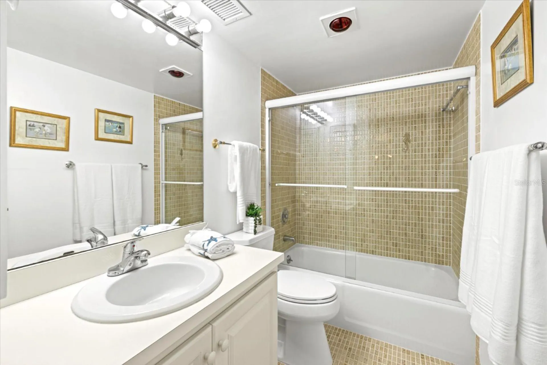 1300 N Portofino Drive Sarasota FL 34242