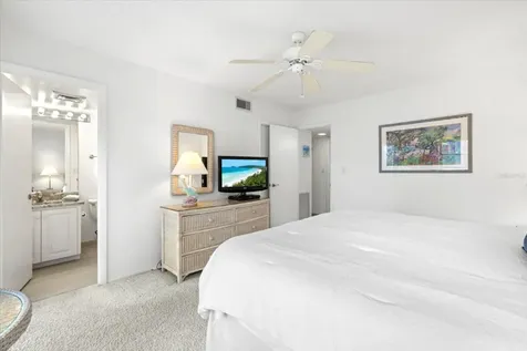 1300 N Portofino Drive Sarasota FL 34242
