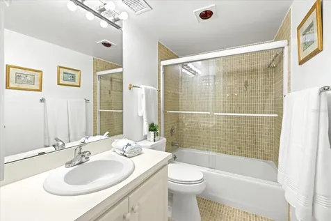 1300 N Portofino Drive Sarasota FL 34242