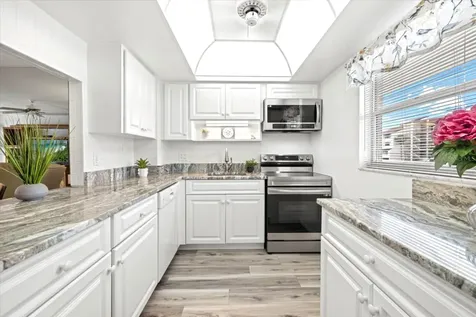 1300 N Portofino Drive Sarasota FL 34242