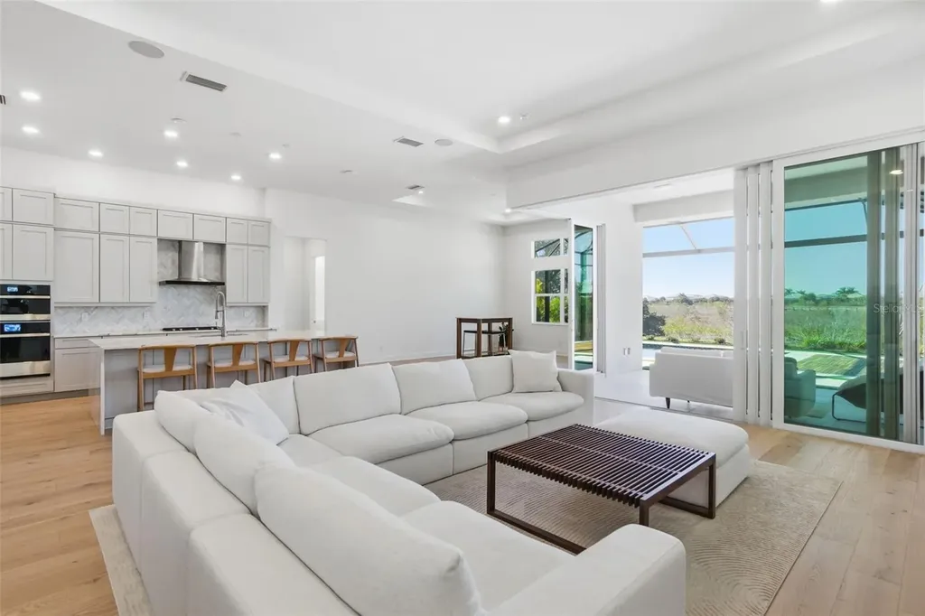 7982 Redonda Loop Bradenton FL 34202