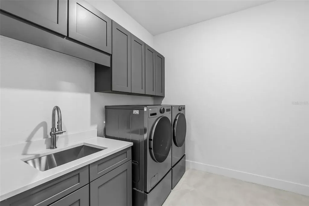 7982 Redonda Loop Bradenton FL 34202
