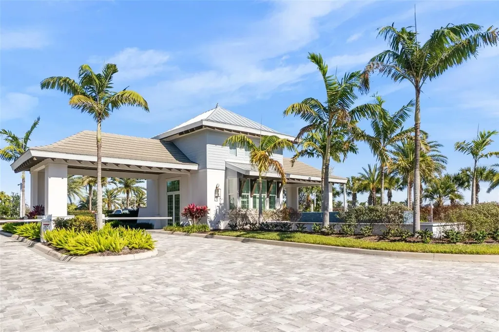7982 Redonda Loop Bradenton FL 34202