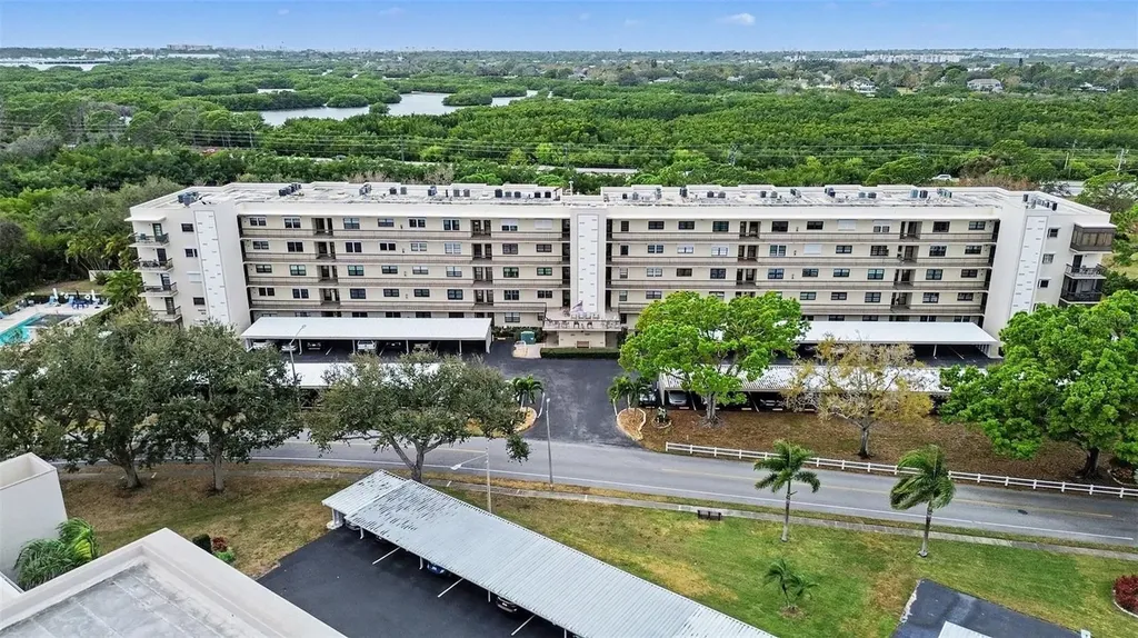 8198 Terrace Garden Drive N St Petersburg FL 33709