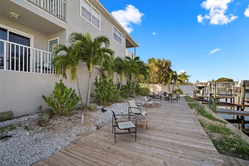 1013 Apollo Beach Boulevard Apollo Beach FL 33572