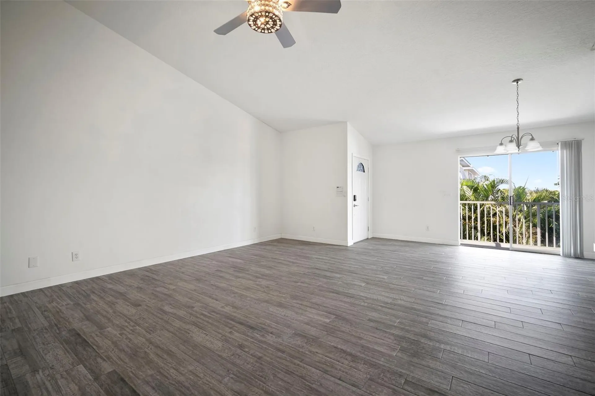 1013 Apollo Beach Boulevard Apollo Beach FL 33572