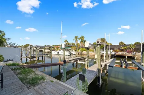 1013 Apollo Beach Boulevard Apollo Beach FL 33572