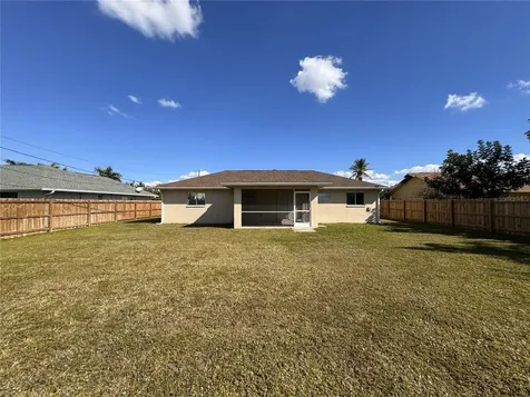 3806 SW 6th Avenue Cape Coral FL 33914