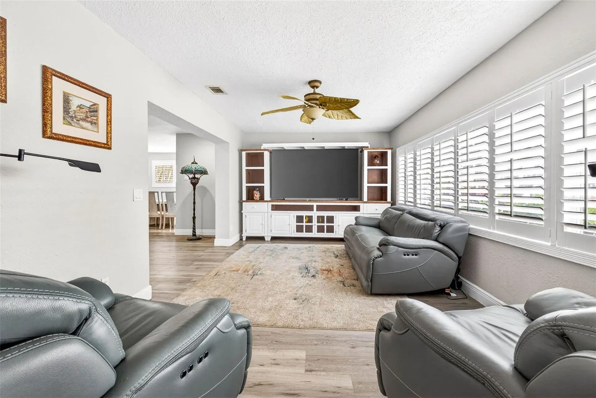 8718 Tahiti Lane Tampa FL 33615