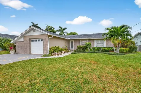 8718 Tahiti Lane Tampa FL 33615