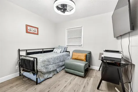 8718 Tahiti Lane Tampa FL 33615