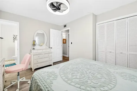 8718 Tahiti Lane Tampa FL 33615