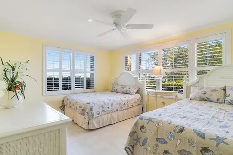 8767 Midnight Pass Road Sarasota FL 34242