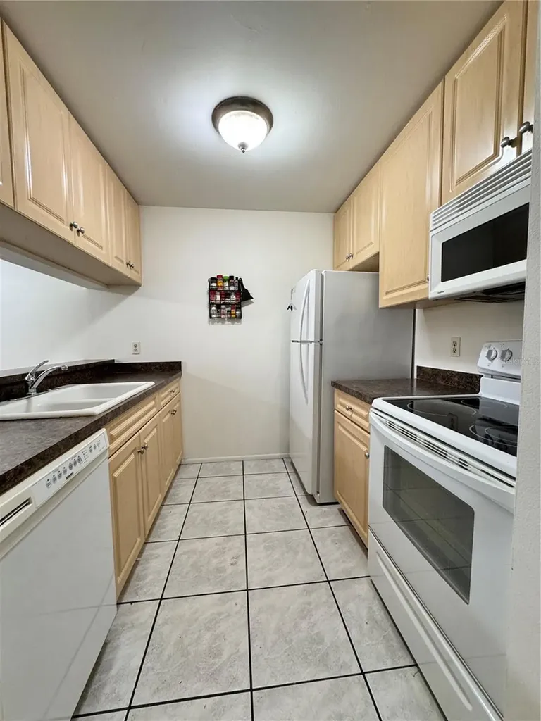 3610 59th Avenue W Bradenton FL 34210